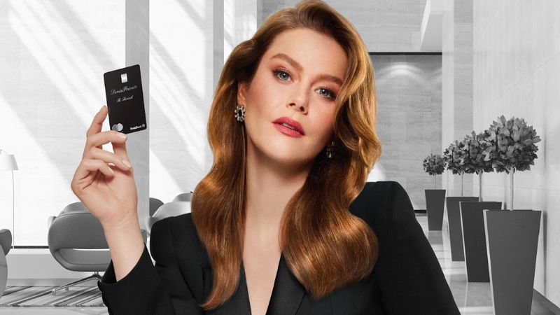 Anne olmak için gün sayan Burcu Biricik arkadaşlarıyla kızlar gecesi yaptı!