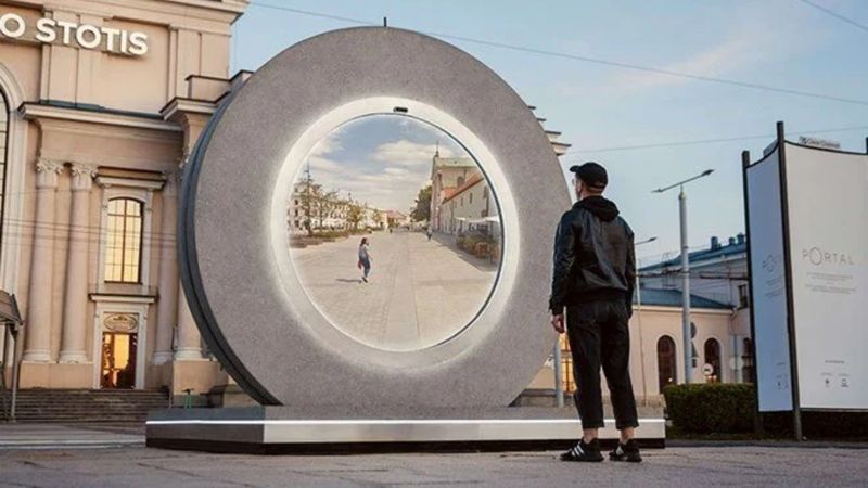 New York'u Dublin'e bağlayan etkileşimli portal açıldı