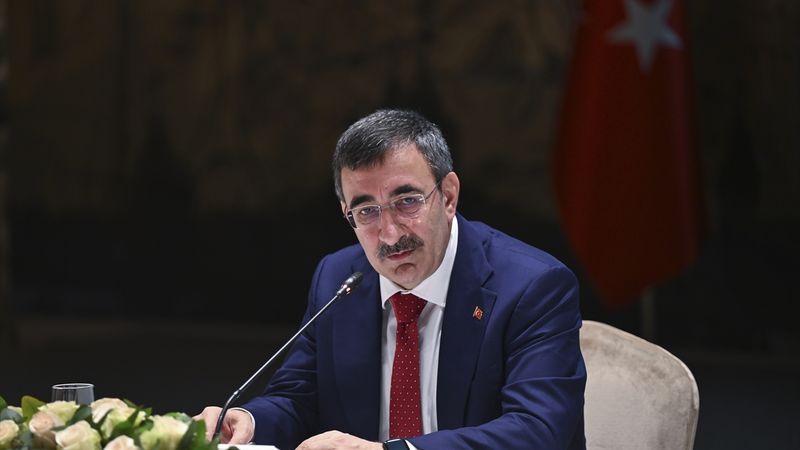 Cevdet Yılmaz: Ekonomimiz istihdam üretmeye devam ediyor