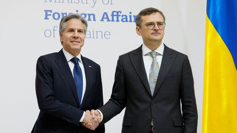 ABD'den Ukrayna'ya 2 milyar dolarlık askeri yardım: Rusya topraklarını vurmaya teşvik etmiyoruz