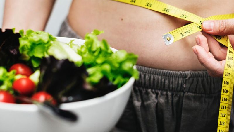 Kısa sürede zayıflama vadeden diyetlerinin zararları