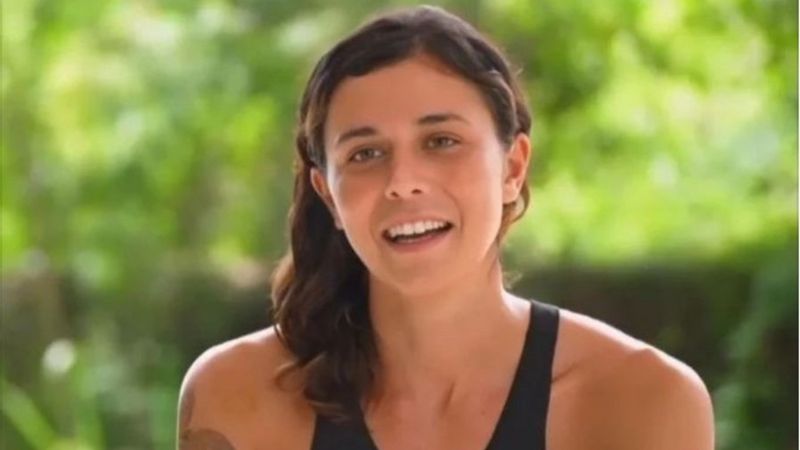 Survivor’un iddialı ismi Nefise, Yunanlı yarışmacıya abayı yaktı! “Karizması beni bitiriyor…”