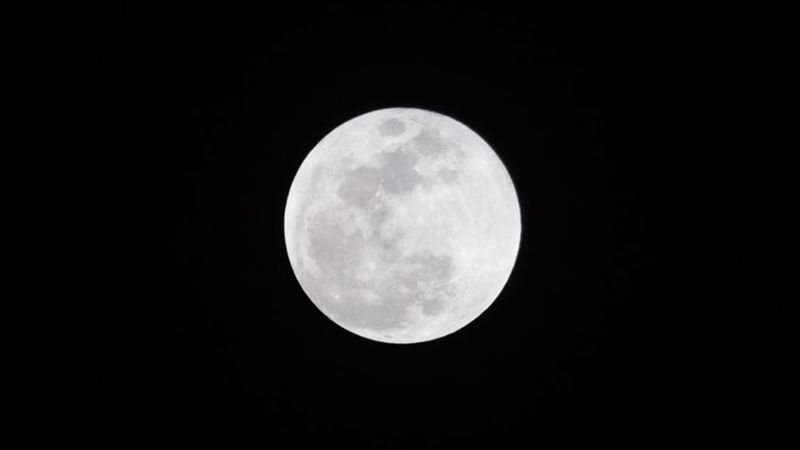 Çin, Ay'ın karanlık yüzeyinden örnek toplayan ilk ülke oldu