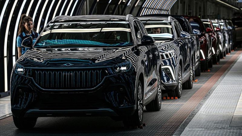 Otomotiv satışları 5 ayda 500 bine yaklaştı: İşte en çok satan marka ve modeller