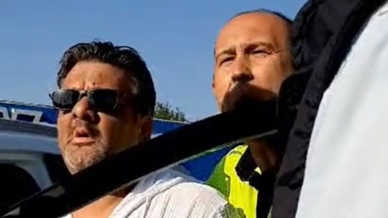 Aydın'da sınava yetişmek isteyen kızın babası ile polisler arasında tartışma