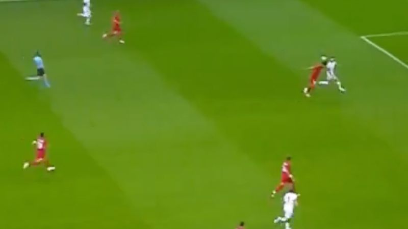 Samet Akaydin hata yaptı! Golü atan Polonyalı sevincinde sakatlandı