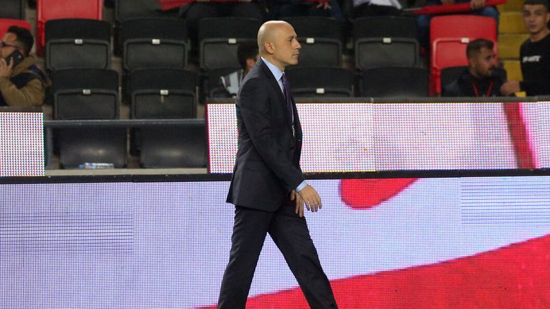 Cüneyt Çakır: Türkiye ve Gürcistan gruptan el ele çıksın