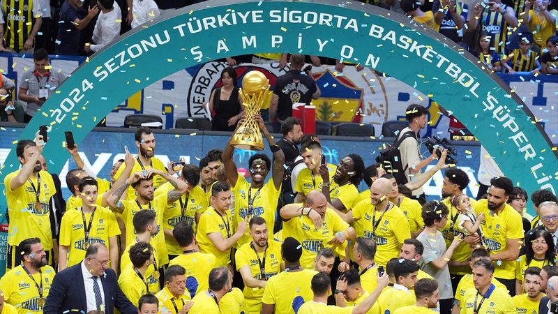 Basketbolda şampiyonlar belirlendi