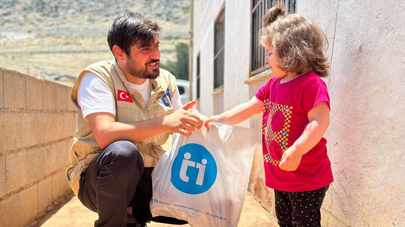 Yetim Vakfı Kurban Bayramı'nda 24 Ülkeye Ulaştı