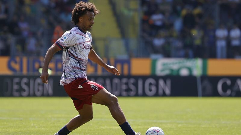 Manchester United, Joshua Zirkzee ile temasta