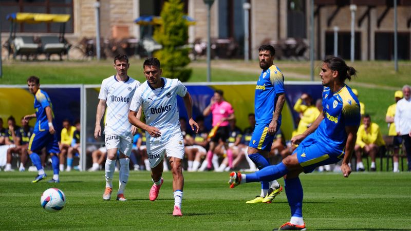 Fenerbahçe, hazırlık maçlarına galibiyetle başladı