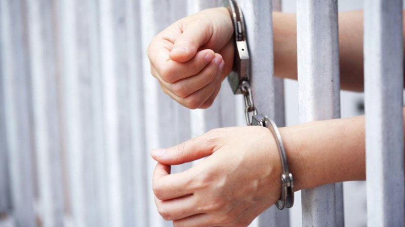 Pakistan'da 19 mahkum hapishaneden kaçtı