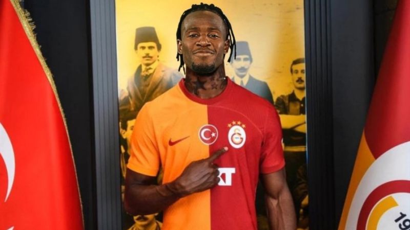 Michy Batshuayi: En başarılı kulübün renklerini giymekten mutluyum