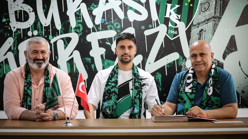 Kocaelispor, savunma oyuncusu Tarkan Serbest'i kadrosuna kattı