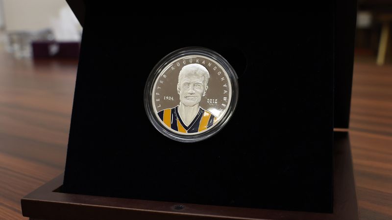 Lefter Küçükandonyadis’in hatıra parası basıldı