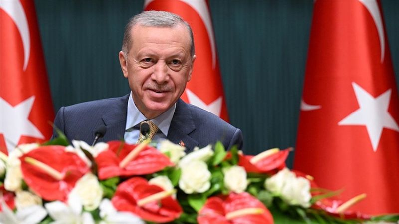 Cumhurbaşkanı Erdoğan, A Milli Futbol Takımı'nı kutladı