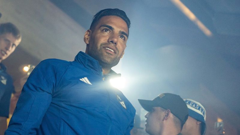Ülkesine döndü! Radamel Falcao, Millonarios'a imza attı