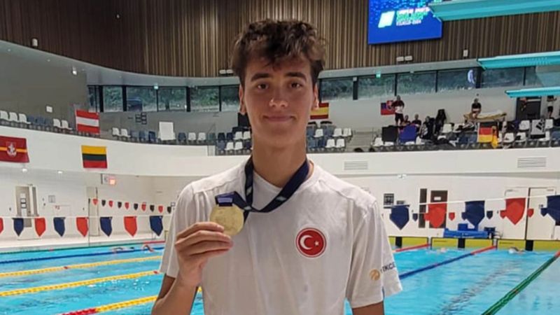 Avrupa Gençler Yüzme Şampiyonası'nda madalyalar gelmeye devam ediyor