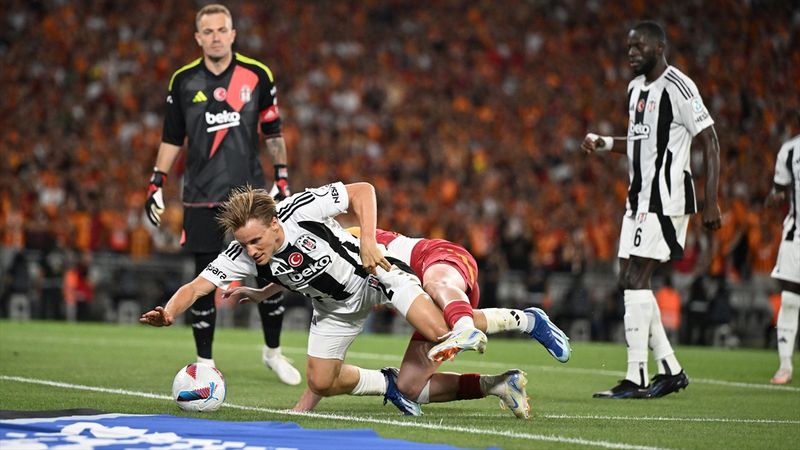 Jonas Svensson'dan olay sözler: Galatasaray büyük ama biz en büyüğüz