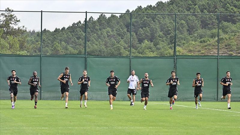 Beşiktaş'ta Omar Colley ve Gedson Fernandes belirsizliği