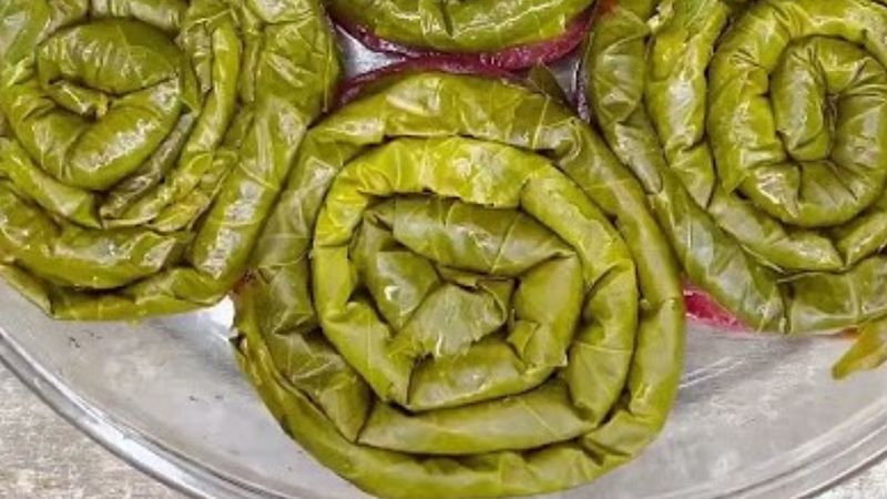 Yaprak sarmanın şekli değişti: Bu yöntemle sarın, hayran bırakın...