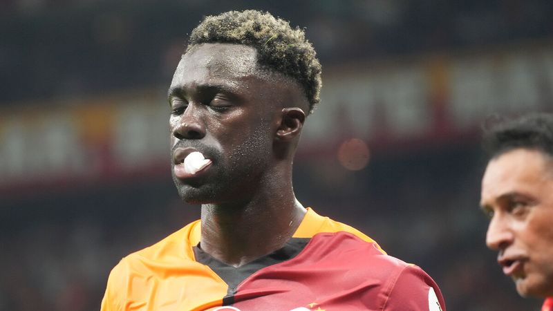 Galatasaray, Davinson Sanchez'in sakatlandığını açıkladı