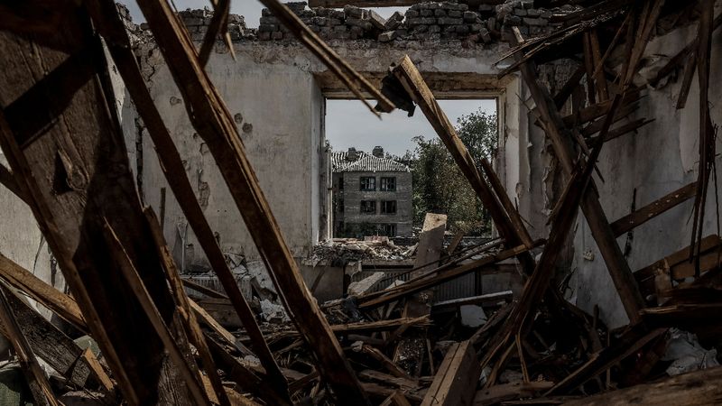 Rusya otele füze attı: 1'i çocuk 2 kişi öldü