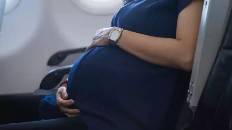 Dünya vatandaşı diyenler yanıldı! Uçuş sırasında doğan bir bebek bakın hangi ülkenin vatandaşı oluyor