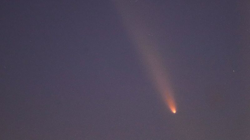 Kırklareli'de, 80 bin yılda bir görülen kuyruklu yıldız fotoğraflandı