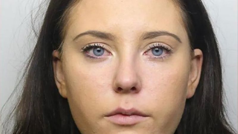 İngiltere'de babasının sevgilisinin müstehcen fotoğraflarını eskort sitelerine yükledi: 3 yıl hapis verildi