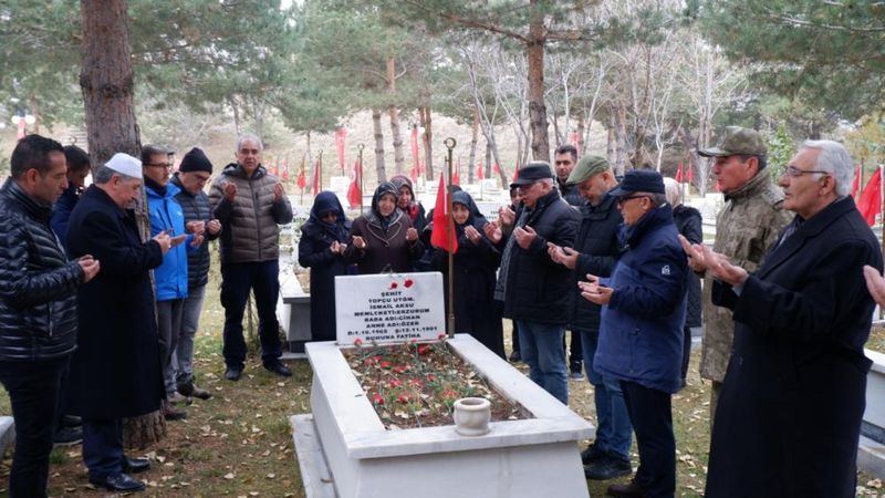 Erzurum'da şehidin silah arkadaşlarının 33 yıllık vefası