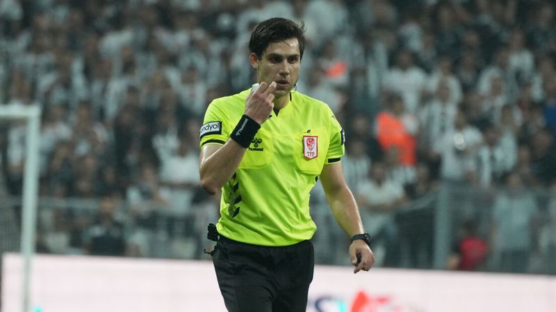 Süper Lig'de bu sezon en fazla Cihan Aydın ve Mehmet Türkmen düdük çaldı