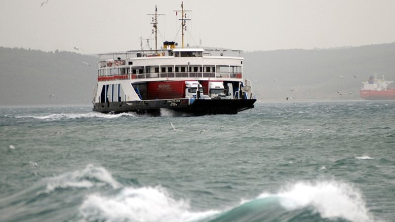 Gökçeada ile Bozcaada feribot hatlarında sefer iptali