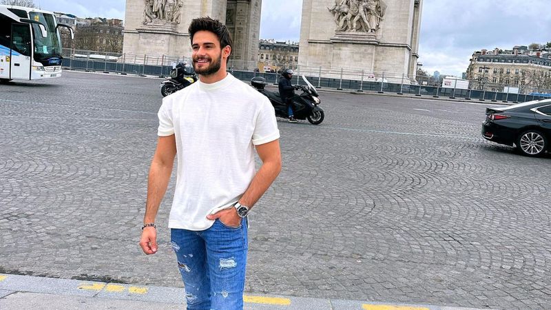 Sevgilisiyle ilk kare! Aşk-ı Memnu'nun Bülent'i Batuhan Karacakaya yeni aşkını ilan etti