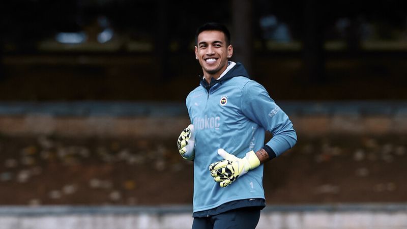 Fenerbahçe'ye müjdeli haber! İrfan Can Eğribayat, çalışmalara başladı