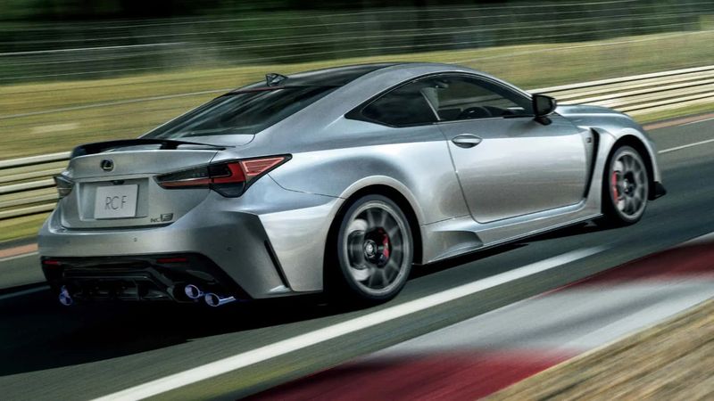Lexus, RC ve RC F modellerinin üretimine son verecek
