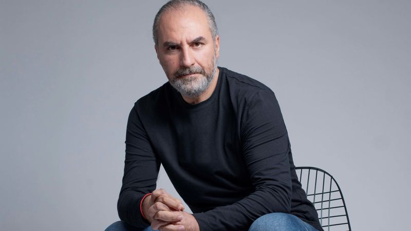 Tarık Tufan'dan uzun süre unutulmayacak bir roman: Gece Açan Çiçekler