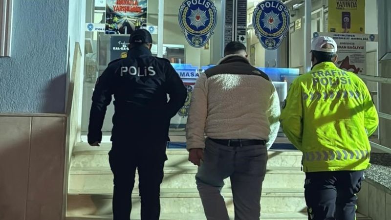 Aydın'da trafiği tehlikeye düşüren motosiklet sürücüsüne 67 bin lira ceza yazıldı