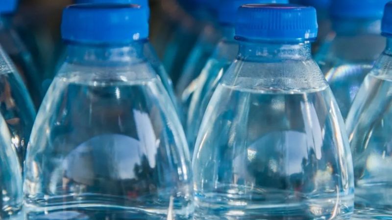 Plastik şişeleri tekrar tekrar kullanan yandı: Bakın neye yol açıyor