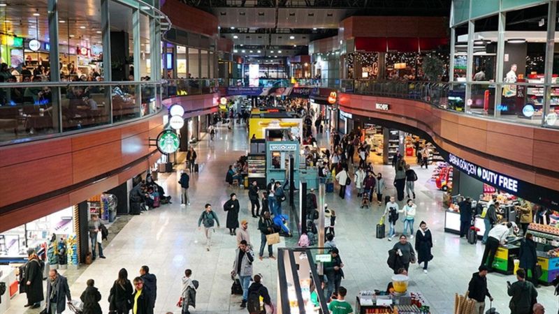 Türkiye'deki hava yolcuların yüzde 53'ü İstanbul'da ağırlandı