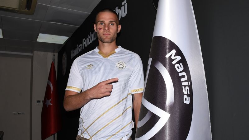 Manisa FK, Dino Arslanagic'i renklerine bağladı