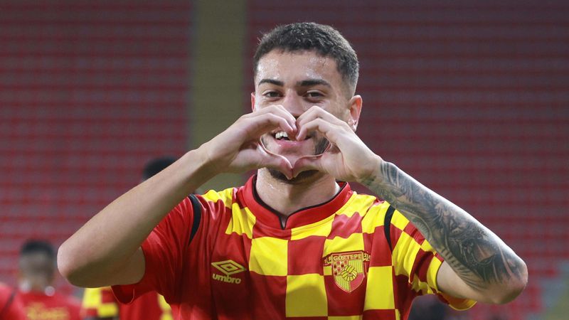 Göztepe: Romulo'yu kışın satma planımız yok