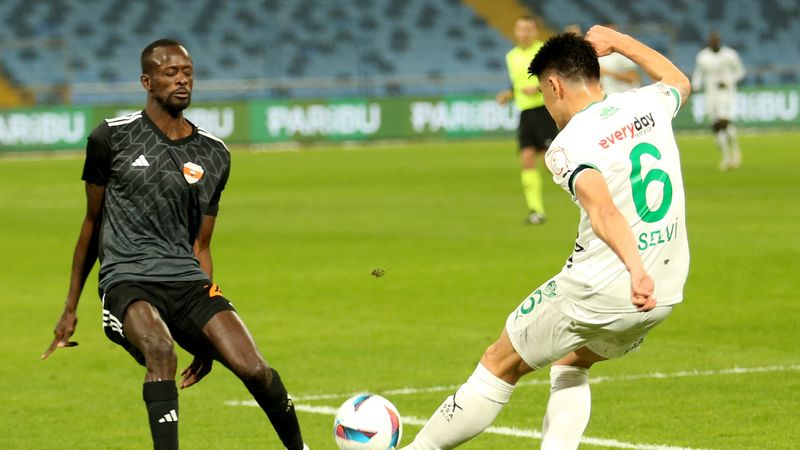 Adanaspor - Iğdır FK maçında gol sesi çıkmadı