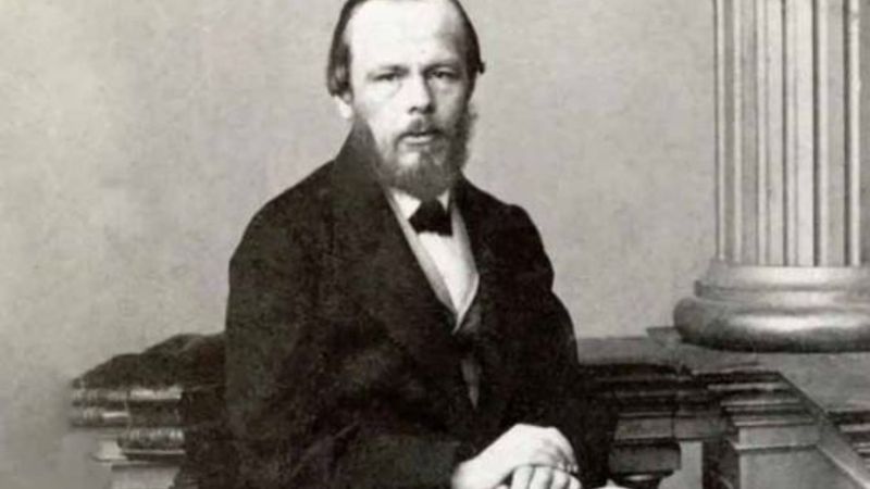 Karanlık dehlizlerden edebi zirvelere: Dostoyevski’nin fırtınalı yaşamına derin bir bakış