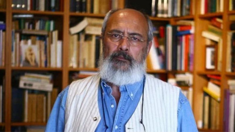 Enis Batur, İkiz Divanı kitabıyla şiir labirentinden sesleniyor