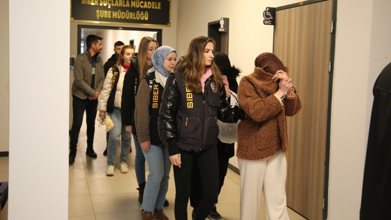 7 ilde vatandaşları 110 milyon 255 bin TL dolandıran şebeke çökertildi