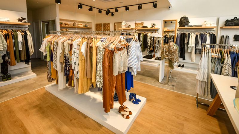 Türk giyim devim Araplardan geri alınıyor! 60 mağazalı markanın yeni sahibi…