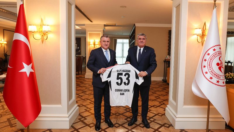 Serdal Adalı'dan, Bakan Osman Aşkın Bak'a ziyaret