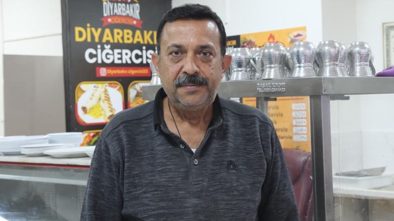 Hataylı depremzede memleketine döneceği günün hayaliyle yaşıyor