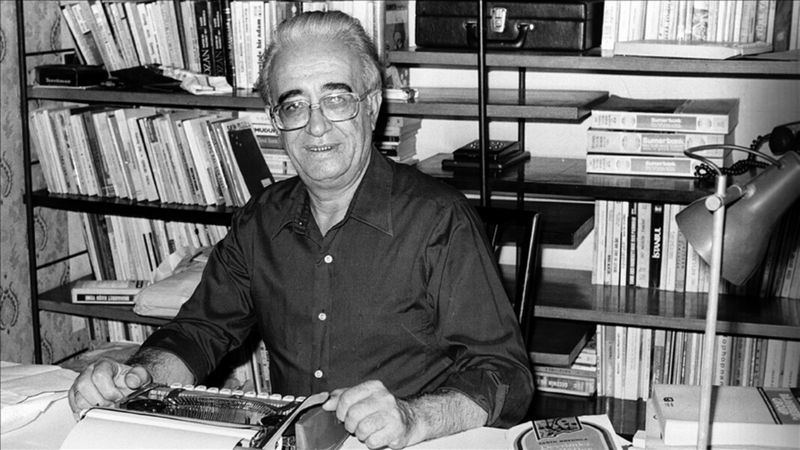 Eserleriyle bir devre ışık tutan usta kalem: Ahmet Kabaklı